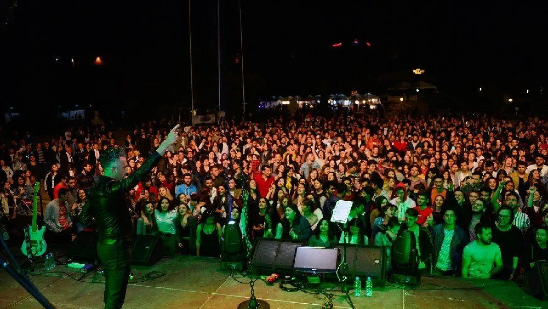 Muğla'da Bahar Şenlikleri Began konseri ile başladı