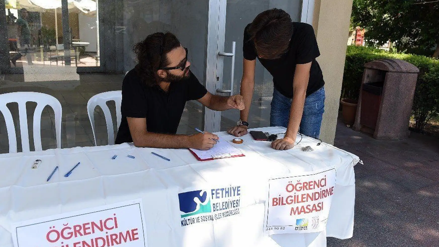 Fethiye Belediyesi'nden öğrencilere bilgilendirme masası