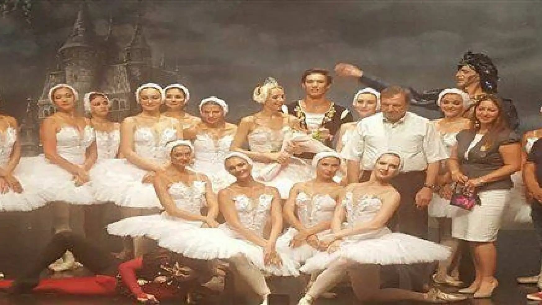 'Moscow State Ballet' izleyenleri büyüledi