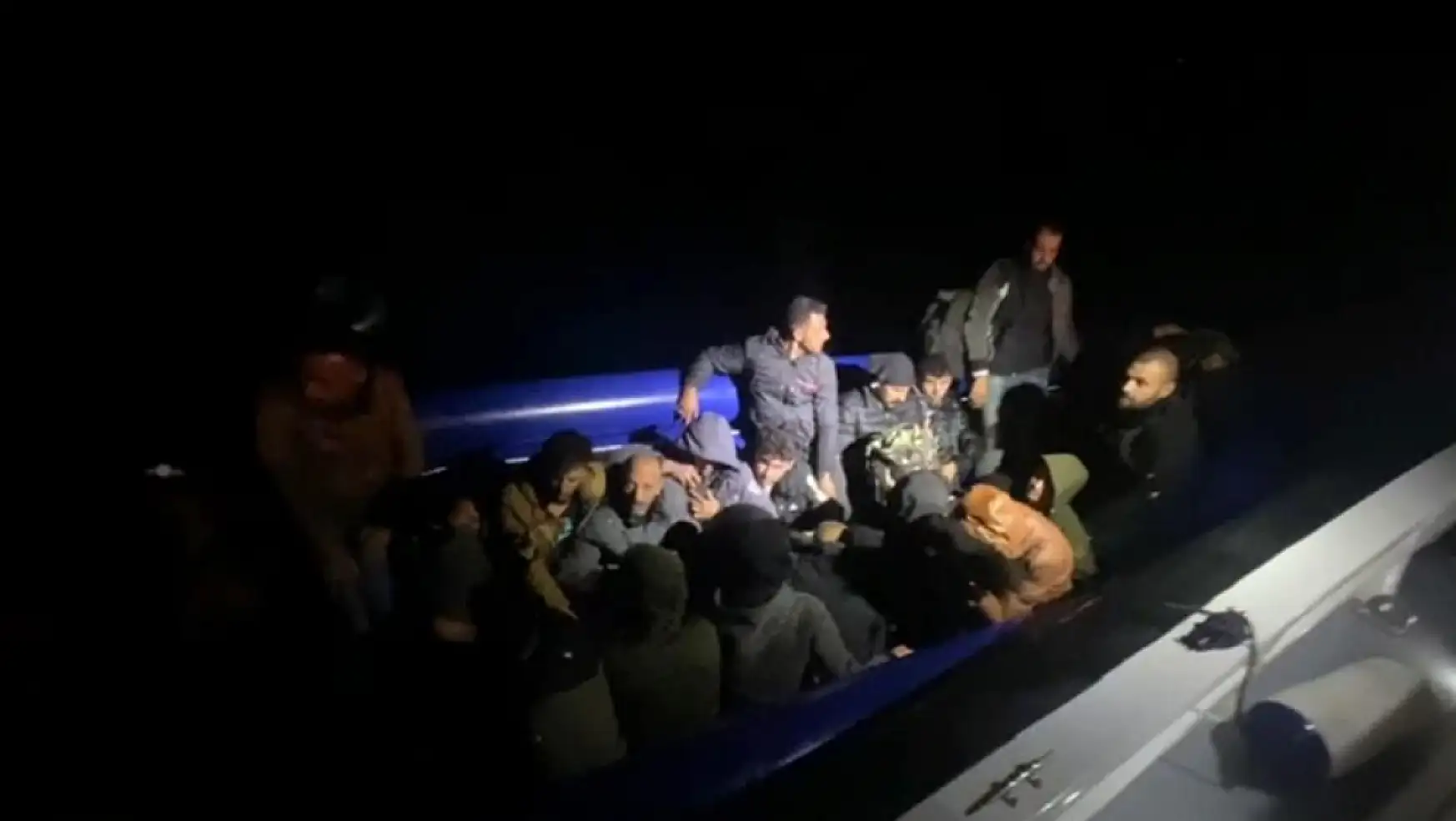 45 düzensiz göçmen yakalandı, 31 göçmen kurtarıldı