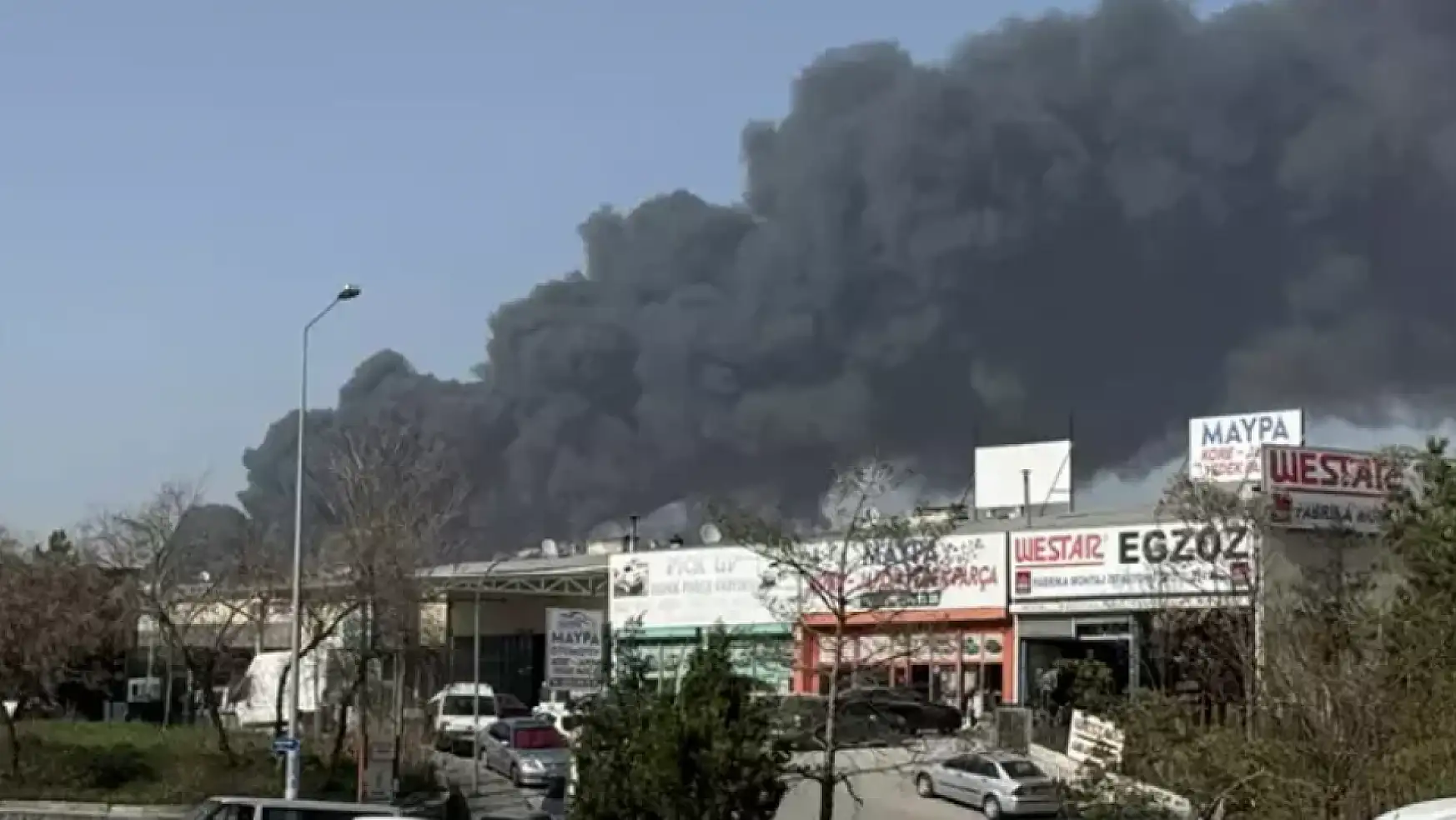 Ankara'da geri dönüşüm tesisinde yangın çıktı