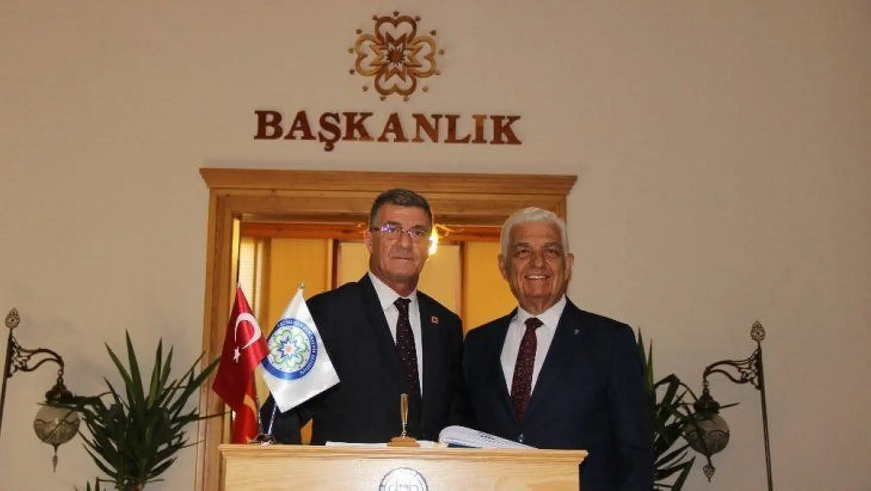 Arnavutluk Avlonya Valisi Başkan Gürün'ü ziyaret etti