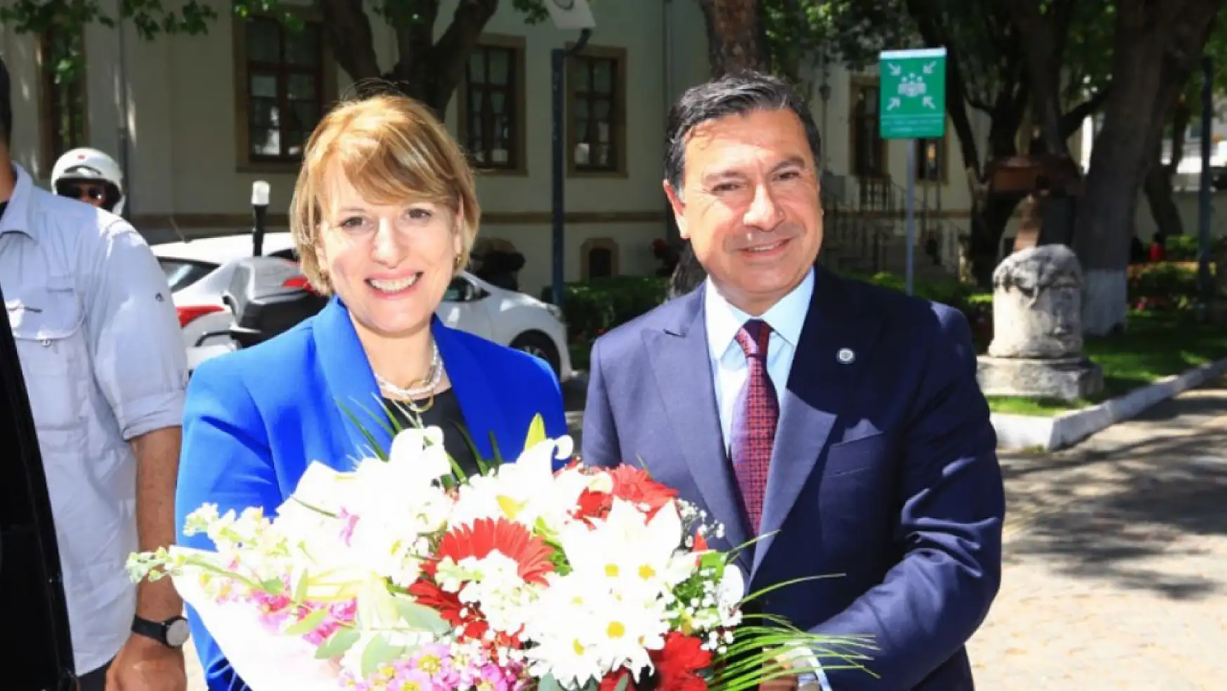 Birleşik Krallık Ankara Büyükelçisi'nden Başkan Aras'a Ziyaret