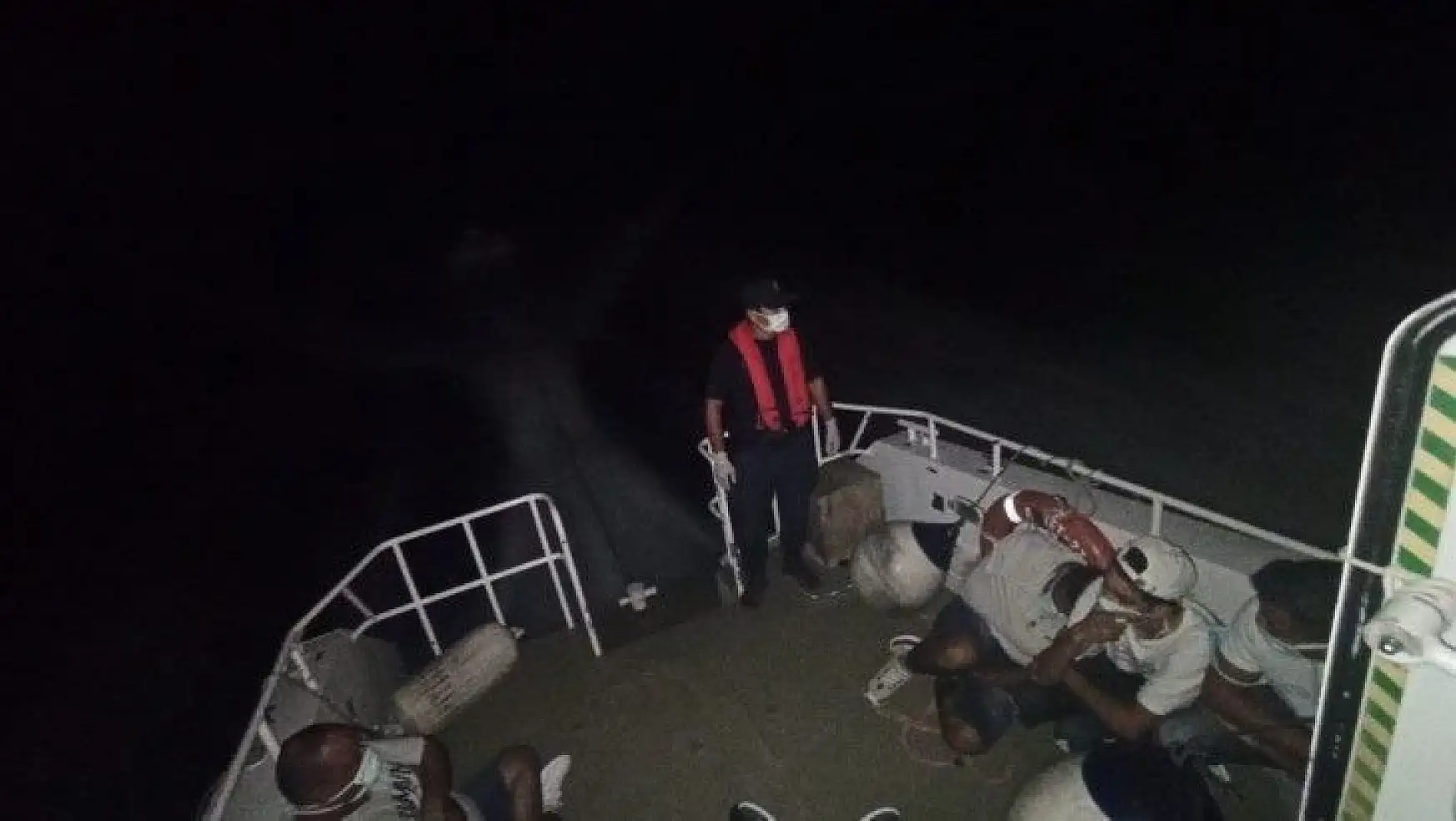 Bodrum açıklarında 7 düzensiz göçmen kurtarıldı