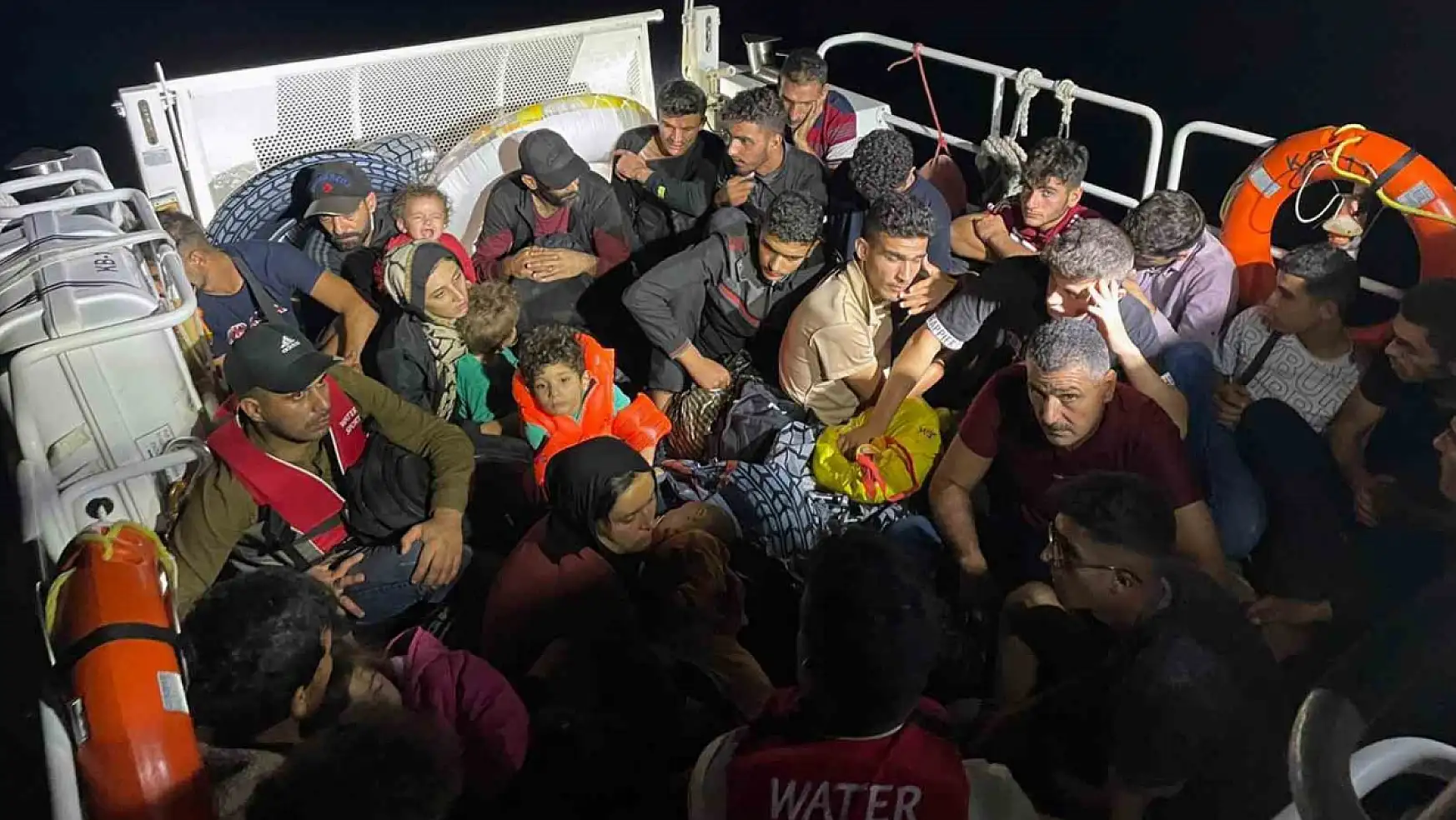 30 düzensiz göçmen yakalandı