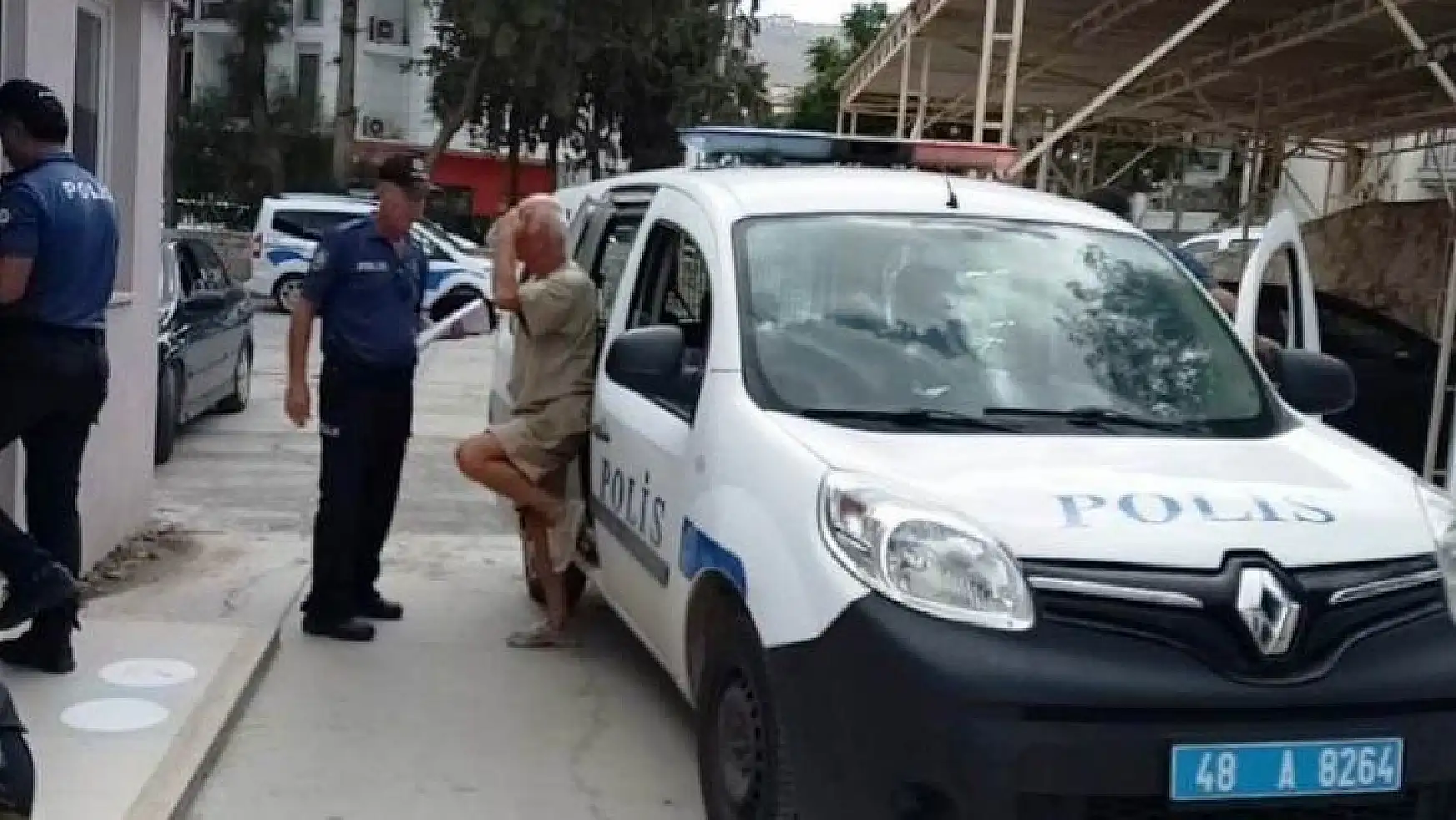Datça'da kozmetik hırsızı yakalandı