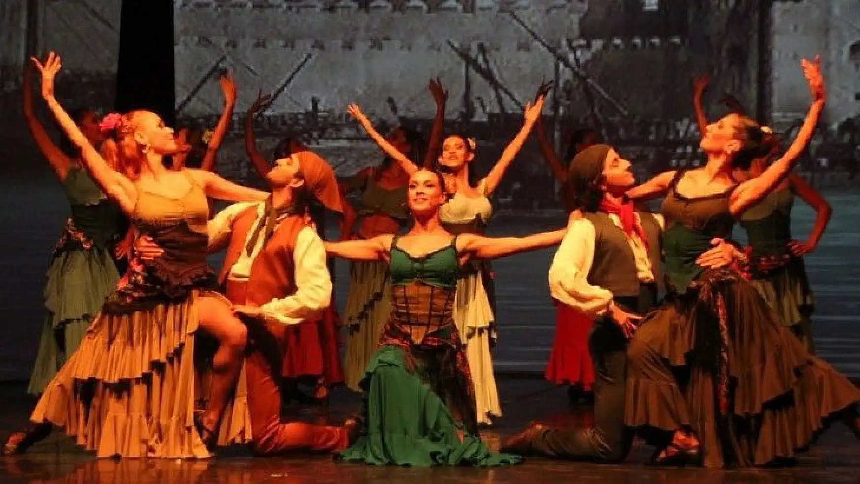 Festival 'Carmen' balesi ile sona erdi
