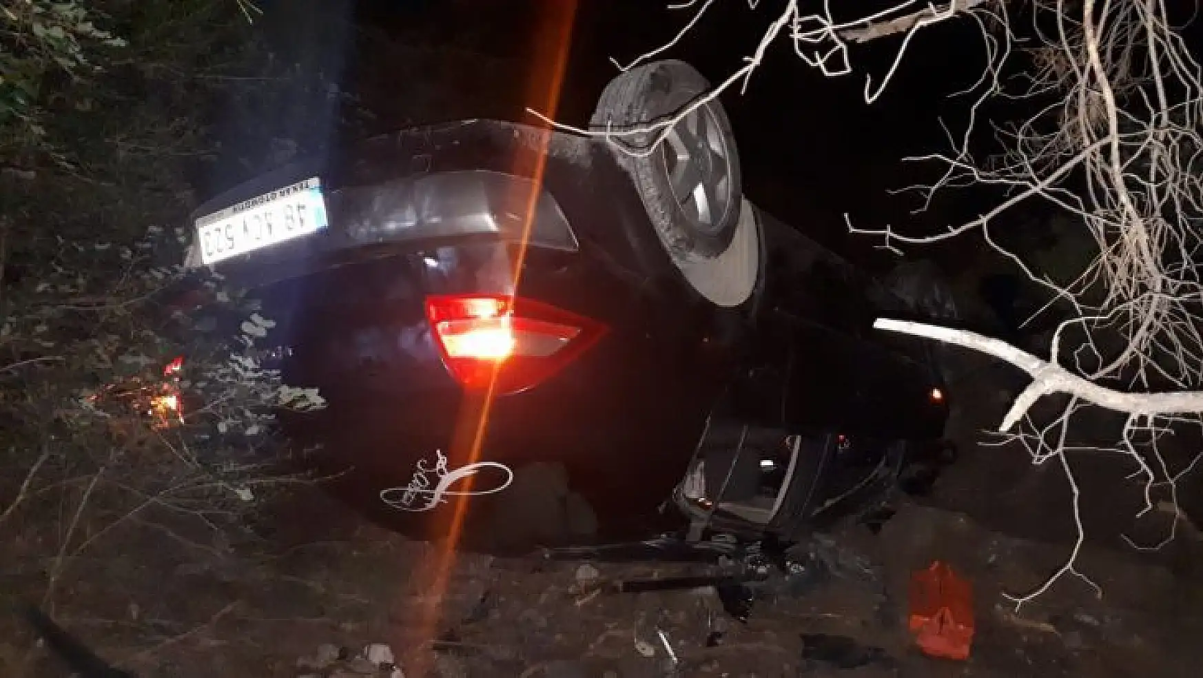 Fethiye'de otomobil uçuruma yuvarlandı