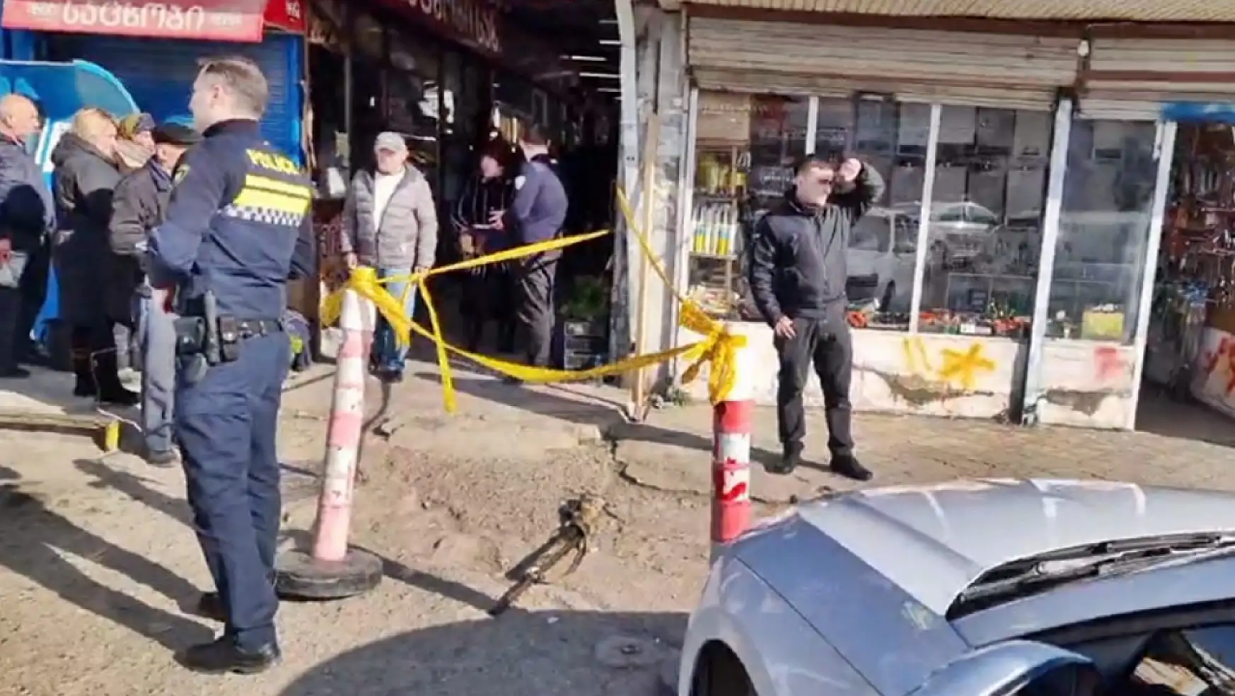 Gürcistan'da çarşıda silahlı saldırı: 4 ölü, 1 yaralı