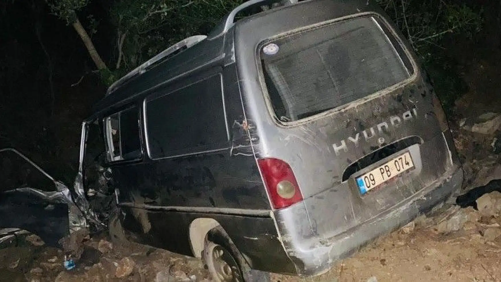 Menteşe'de uçuruma yuvarlanan aracın şoförü hayatını kaybetti