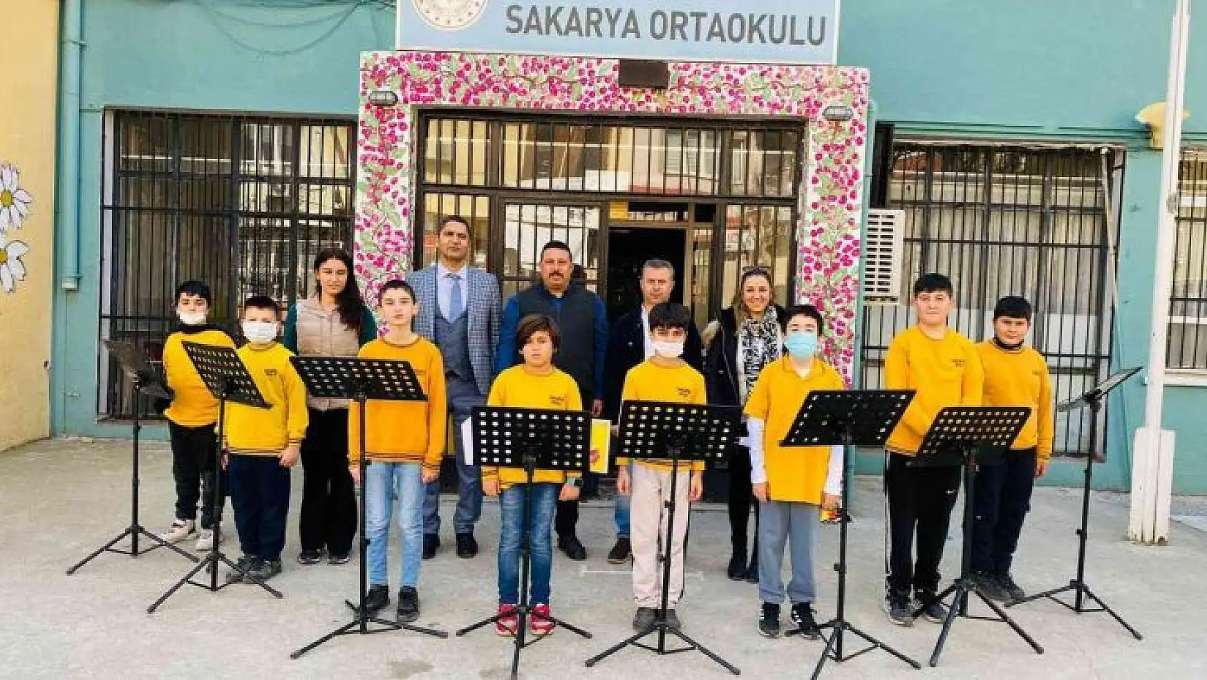 Milas Yörük Türkmen Kültür Derneği'nden müzik odasına destek