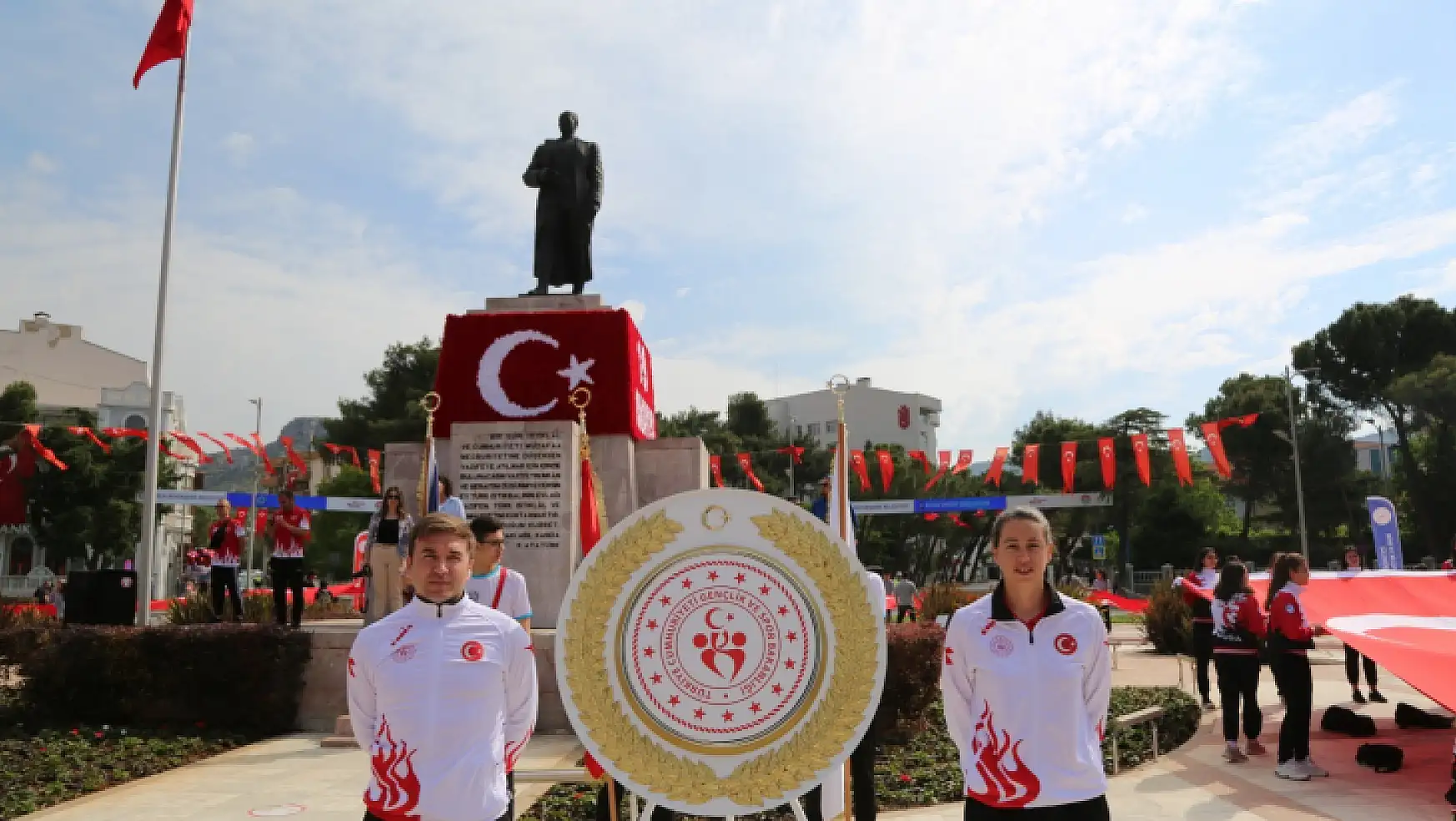 Muğla'da 19 Mayıs Atatürk'ü Anma Gençlik ve Spor Bayramı büyük bir coşkuyla kutlandı