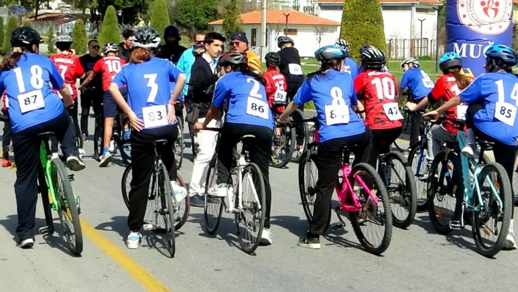 Okullar arası bisiklet yarışı gerçekleştirildi