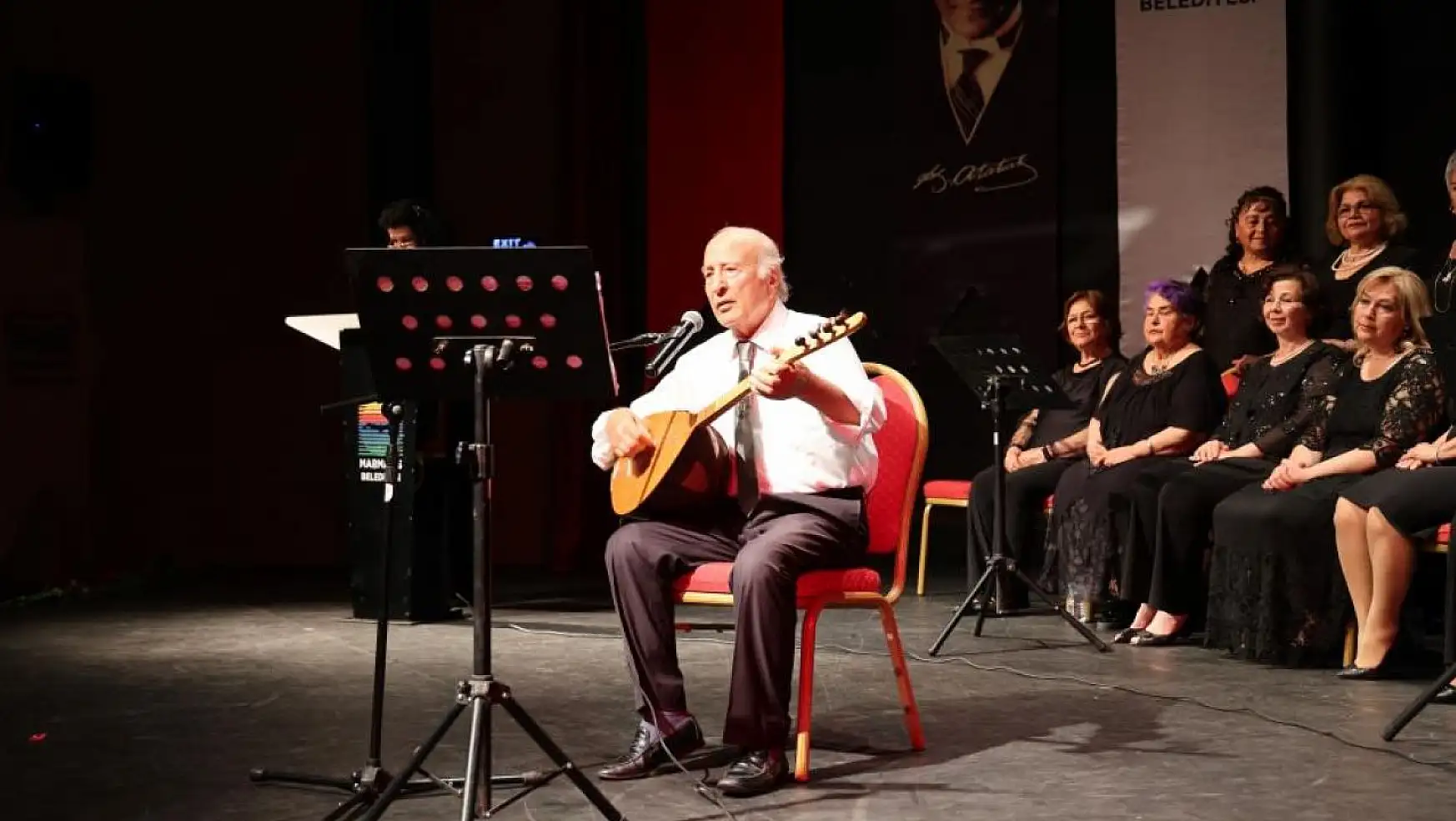 Tazelenme Üniversitesi Korosu'ndan Halk Müziği Konseri