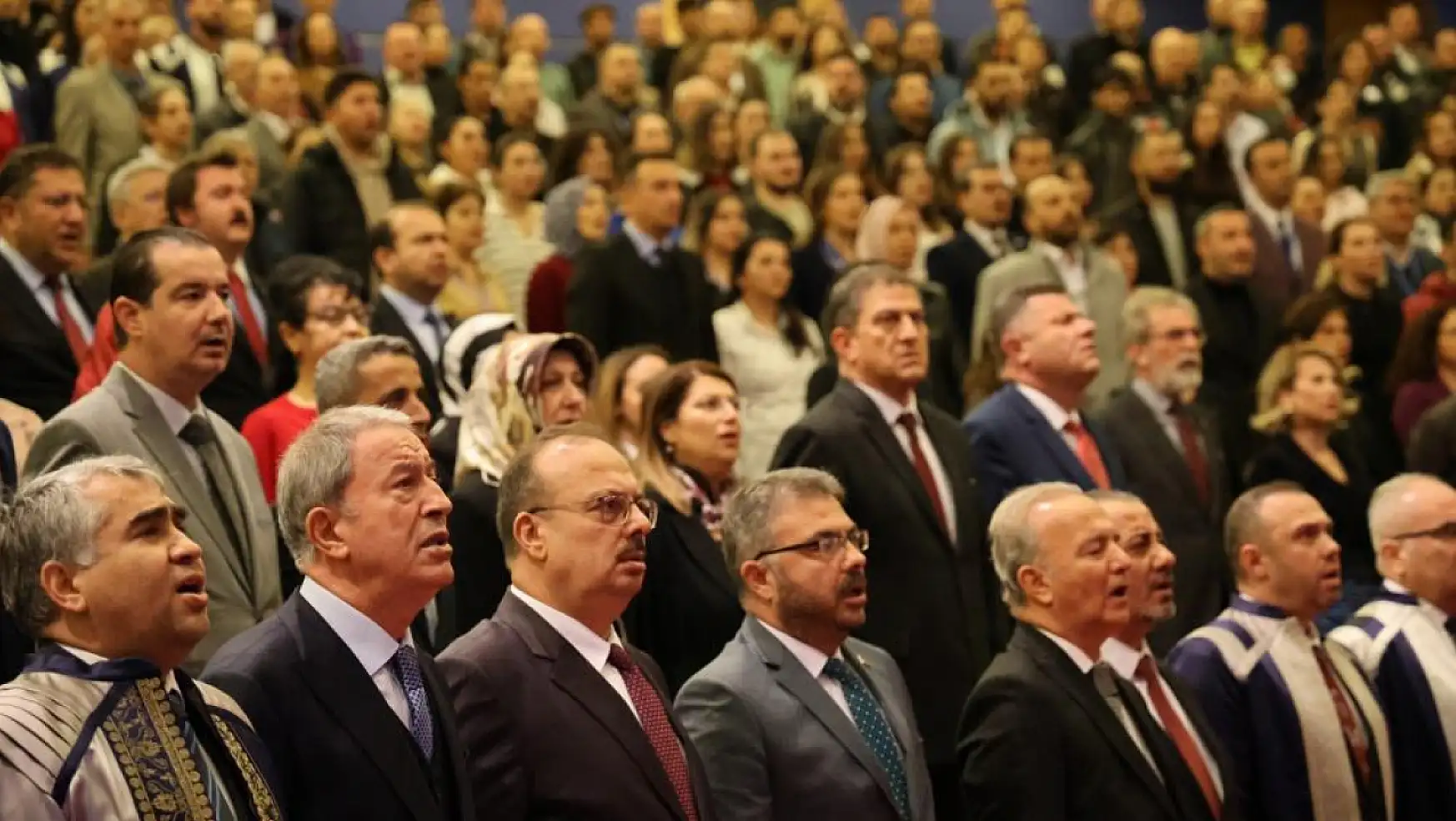 TBMM Milli Savunma Komisyonu Başkanı Akar: 'Mehmetçiğimizin nefesi enselerinde'