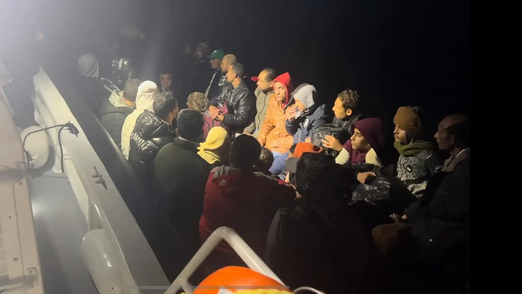 Türk Karasularına Geri İtilen Göçmenler Kurtarıldı