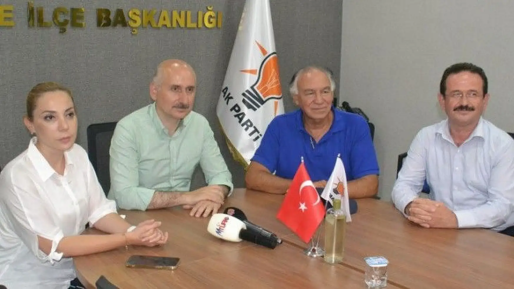 Ulaştırma Bakanı Karaismailoğlu, AK Parti Fethiye teşkilatını ziyaret etti