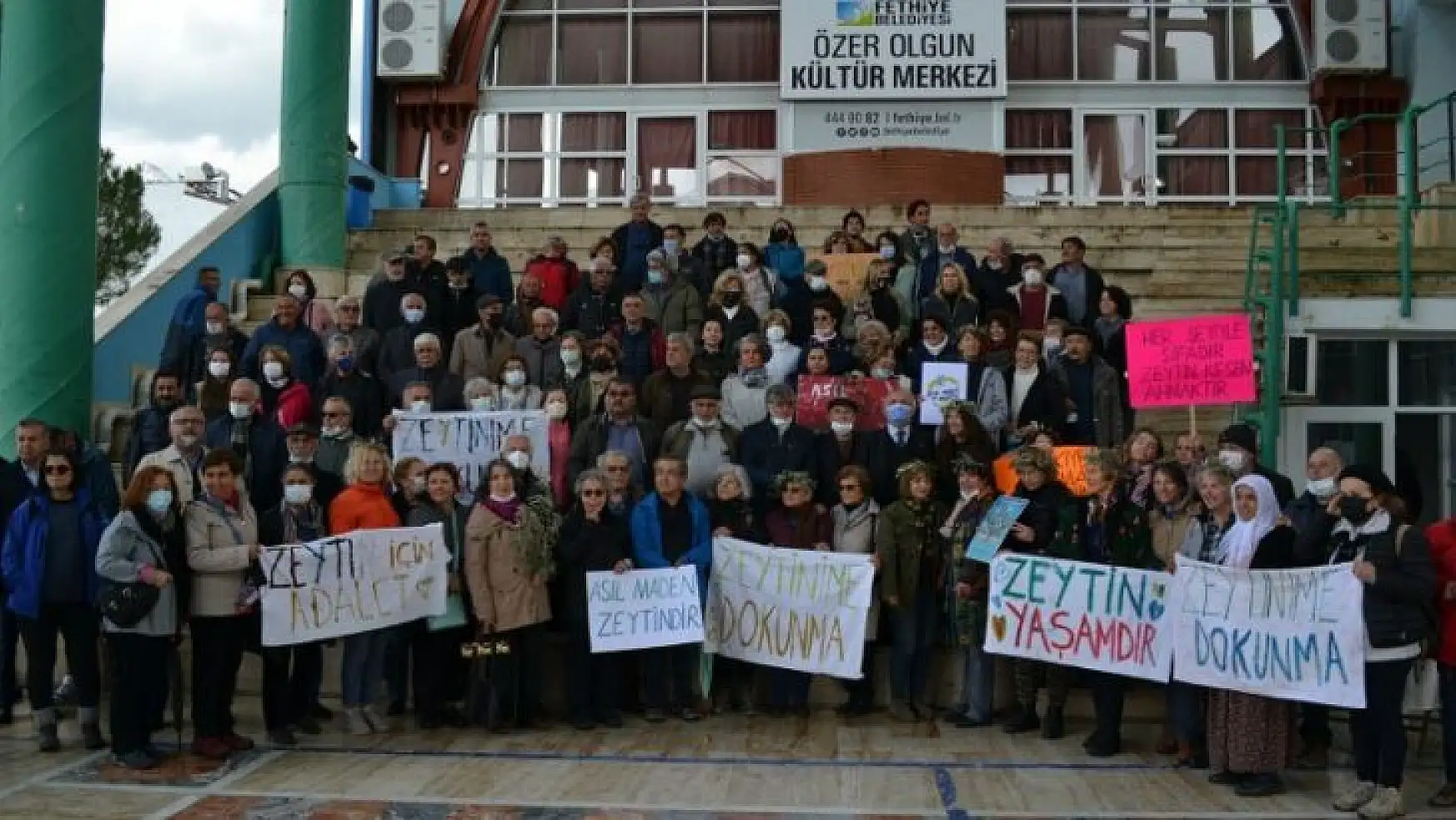 Zeytinliklerin madenciliğe açılması protesto edildi