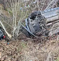 Antalya-Denizli Yolu'nda otomobil şarampole devrildi: 4 yaralı