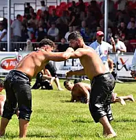 Başkan Akdenizli'den Tüm Vatandaşlara Davet: 'Bu Coşkuya Ortak Olun'