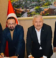 Kavaklıdere Belediyesi'nde kadrolu işçilere zam yapıldı