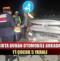 Kırmızı ışıkta duran otomobile arkadan çarptı: 1'i çocuk 5 yaralı