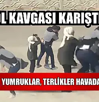Yol kavgası karıştı: Sopalar, yumruklar, terlikler havada uçuştu