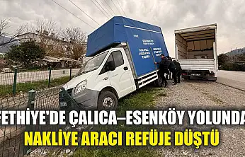 Fethiye'de Çalıca–Esenköy yolunda nakliye aracı refüje düştü