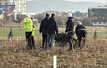 Geceden beri haber alınamayan 19 yaşındaki genç, kaza yapmış halde ölü bulundu