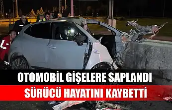 Otomobil gişelere saplandı: Sürücü hayatını kaybetti