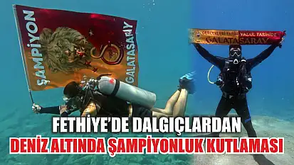 Fethiye'de dalgıçlardan deniz altında şampiyonluk kutlaması
