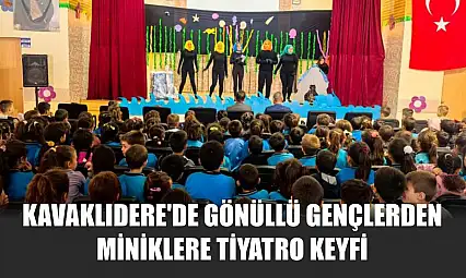 Kavaklıdere'de gönüllü gençlerden miniklere tiyatro keyfi