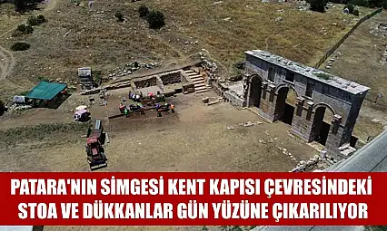 Patara'nın simgesi kent kapısı çevresindeki stoa ve dükkanlar gün yüzüne çıkarılıyor