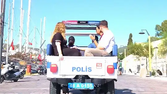 O ARTIK 'TURİZM POLİSİ ARACI'