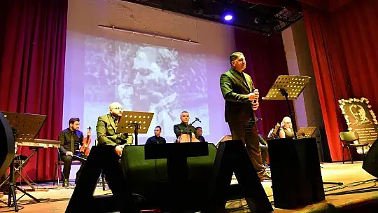 Türküleri Atatürk için Söylediler