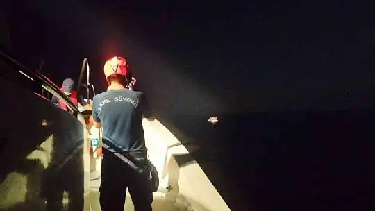17 düzensiz göçmen yakalandı, 28'i kurtarıldı