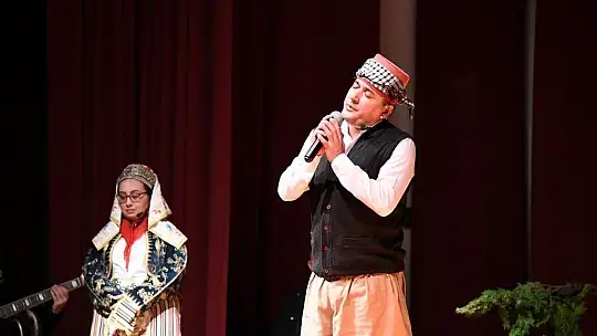 Destansı türküler okundu