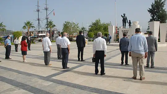 Fethiye'de Sosyal Mesafeli Tören 