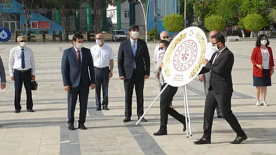 Fethiye'de Sosyal Mesafeli Tören 