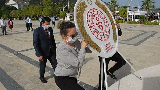 Fethiye'de Sosyal Mesafeli Tören 