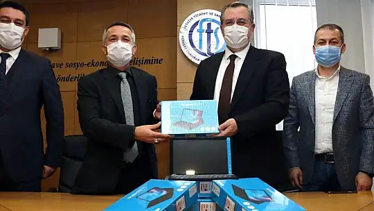 FTSO'dan ihtiyaç sahibi öğrencilere tablet desteği