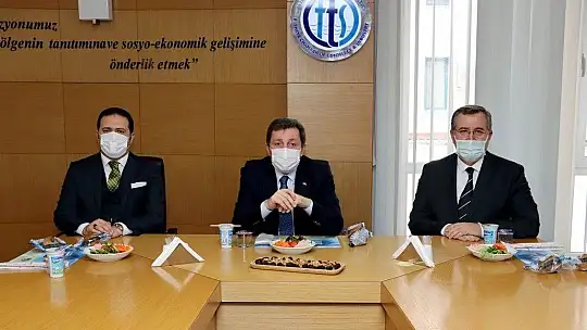 Vali Orhan Tavlı FTSO'yu ziyaret etti 