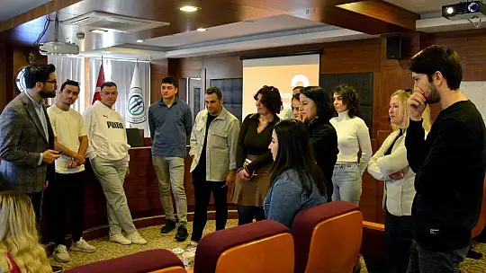  İNSAN TANIMA SANATI VE ZOR İNSANLA BAŞA ÇIKMA EĞİTİMİ 