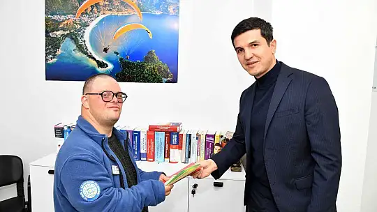 Makamını, Down Sendromlu Niyazi'ye bıraktı