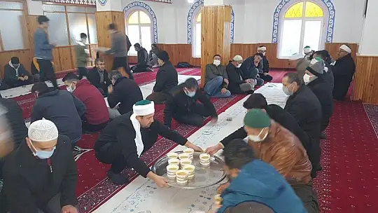 Sabah namazı buluşmaları devam ediyor