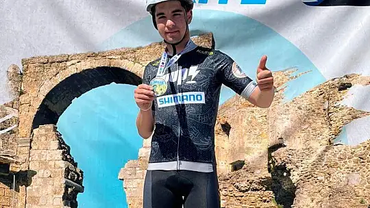 MUĞLALI BİSİKLETÇİLERDEN BÜYÜK BAŞARI