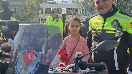 ANADOLU ÖĞRENCİLERİNE POLİSLİK MESLEĞİ TANITILDI