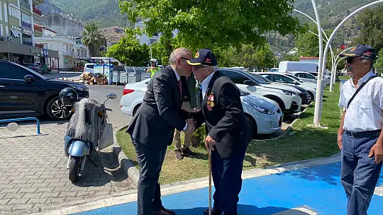 Gaziler Derneği'ne bayram ziyareti 