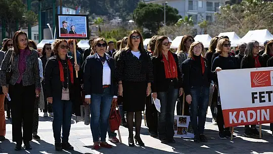 Fethiye'de Kadınlar Günü Programına Yoğun Katılım
