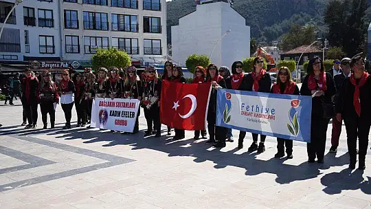 Fethiye'de Kadınlar Günü Programına Yoğun Katılım